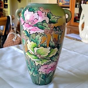 Vintage Japanese Hand Painted Moriage Vase